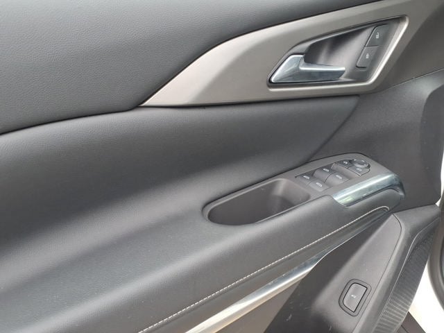 2024 Chevrolet Traverse LS