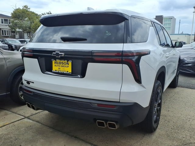 2024 Chevrolet Traverse LS