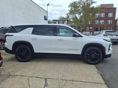 2024 Chevrolet Traverse LS