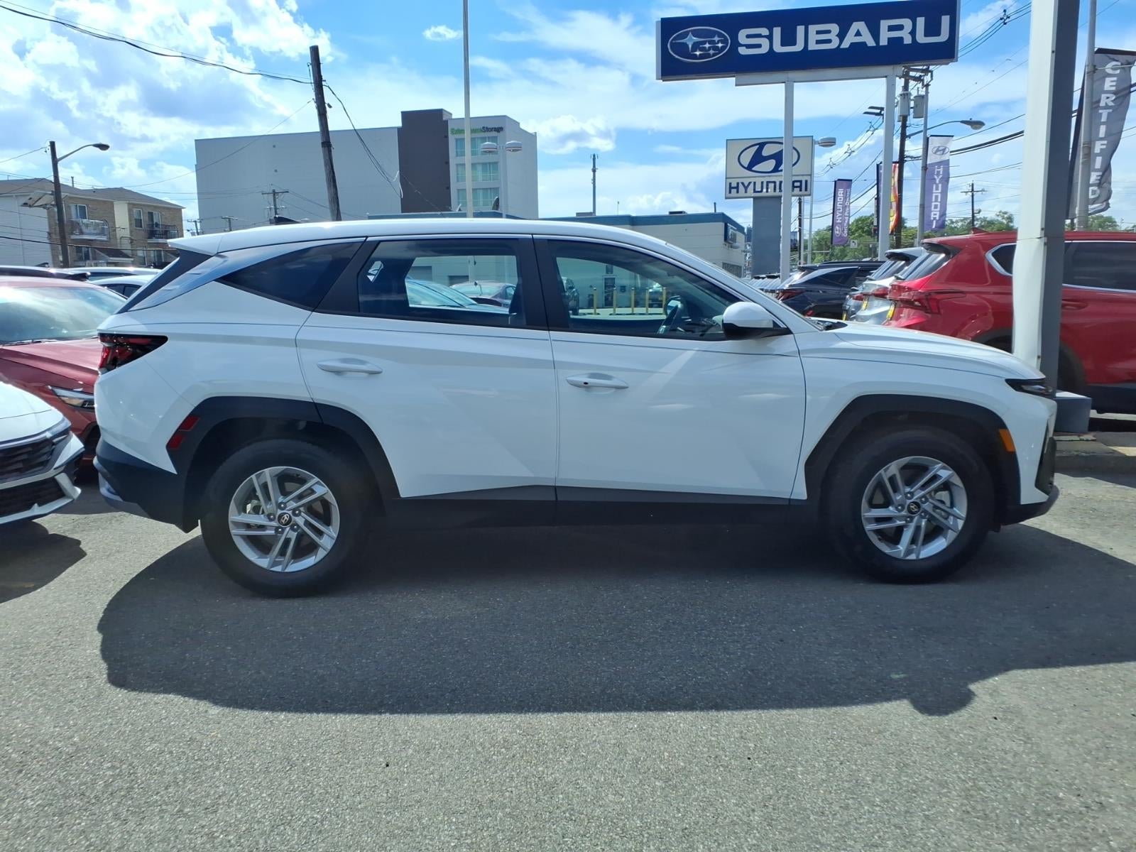2025 Hyundai TUCSON SE