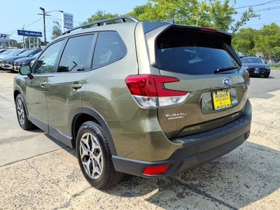 2024 Subaru Forester Premium