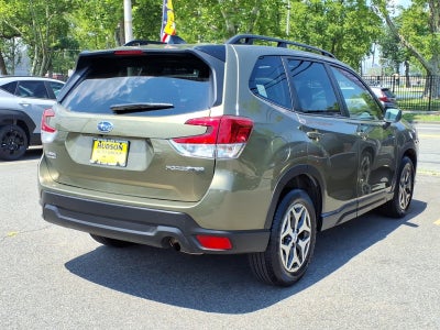 2024 Subaru Forester Premium