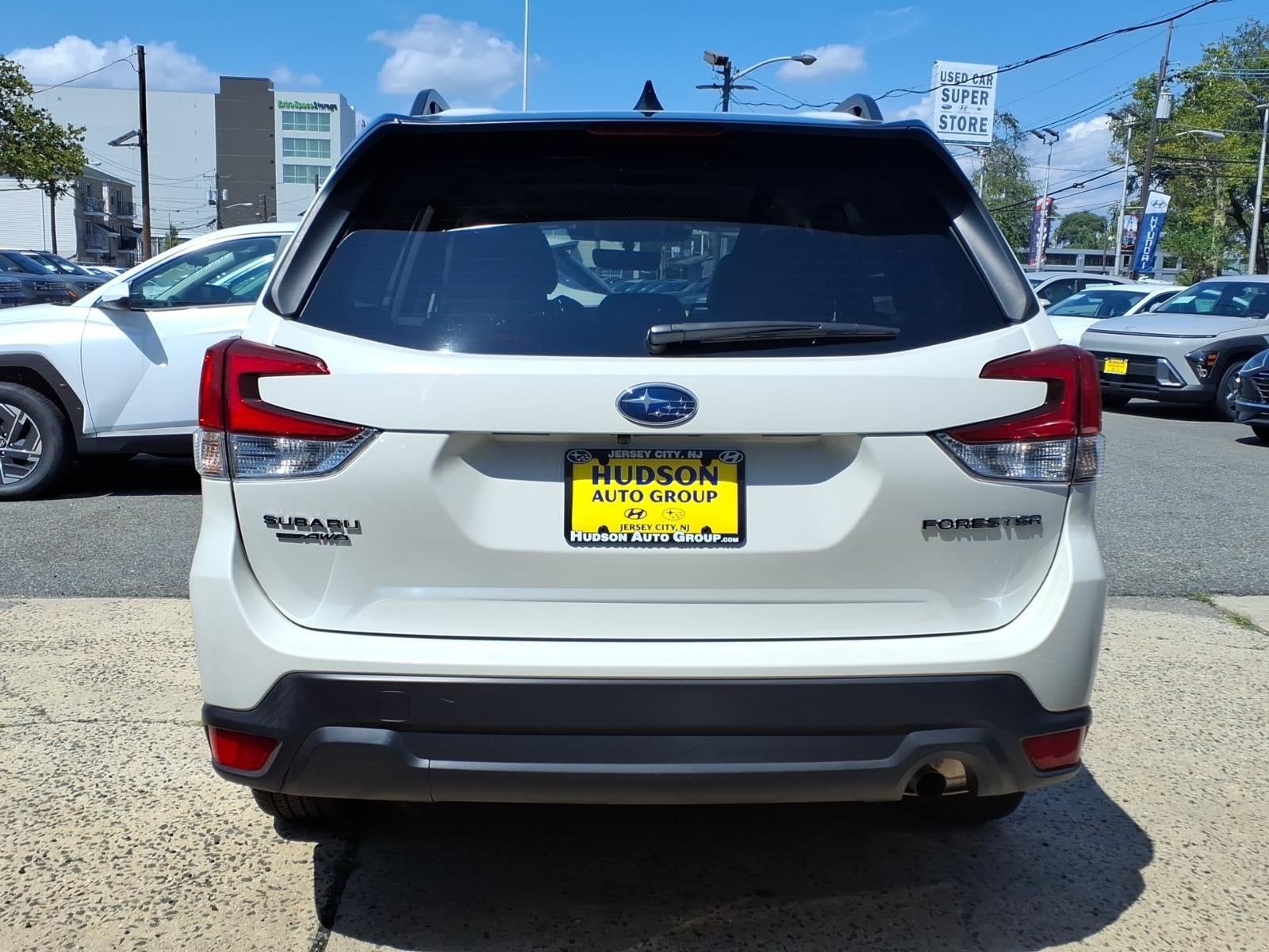 2024 Subaru Forester Premium