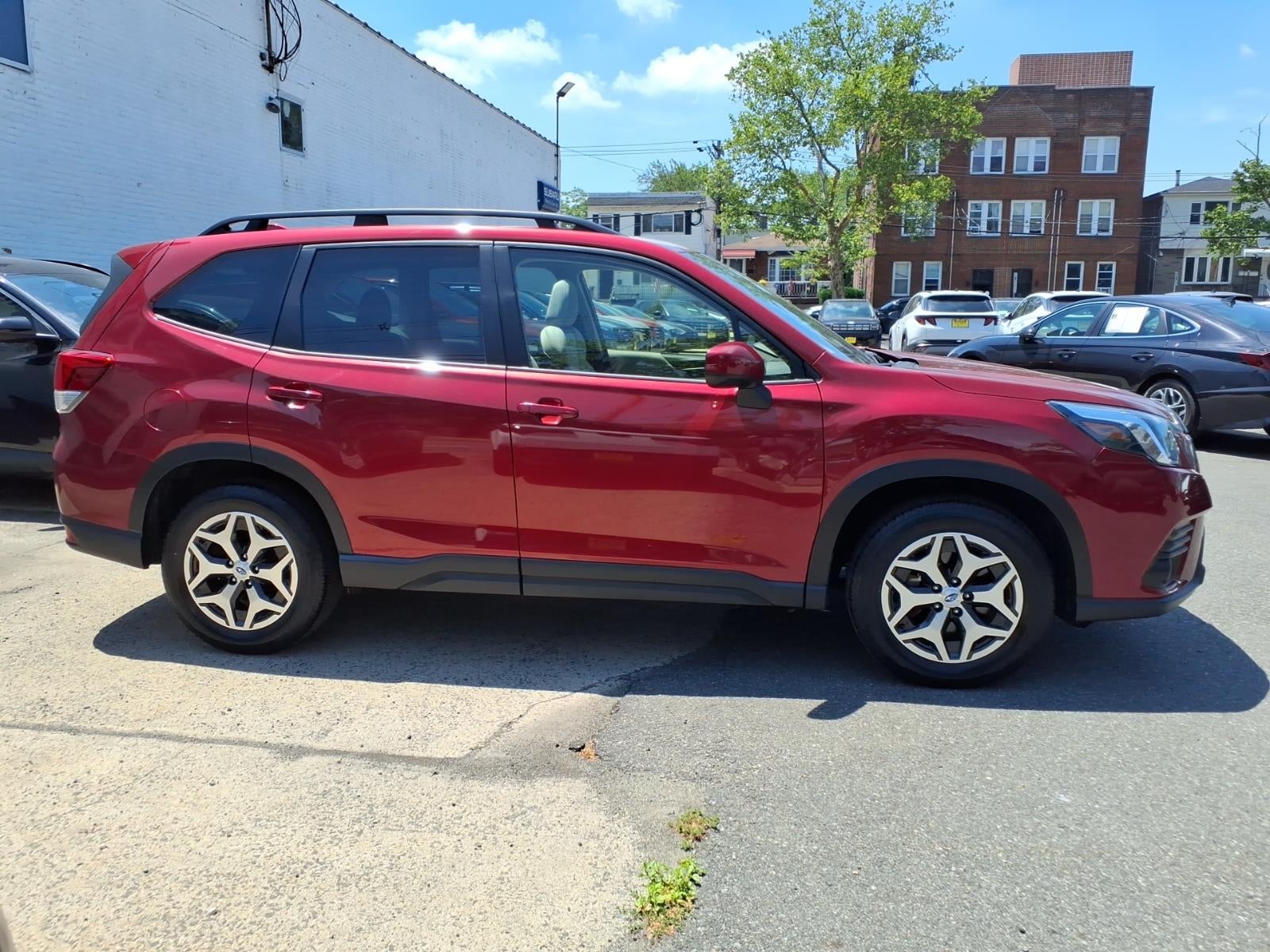 2023 Subaru Forester Premium