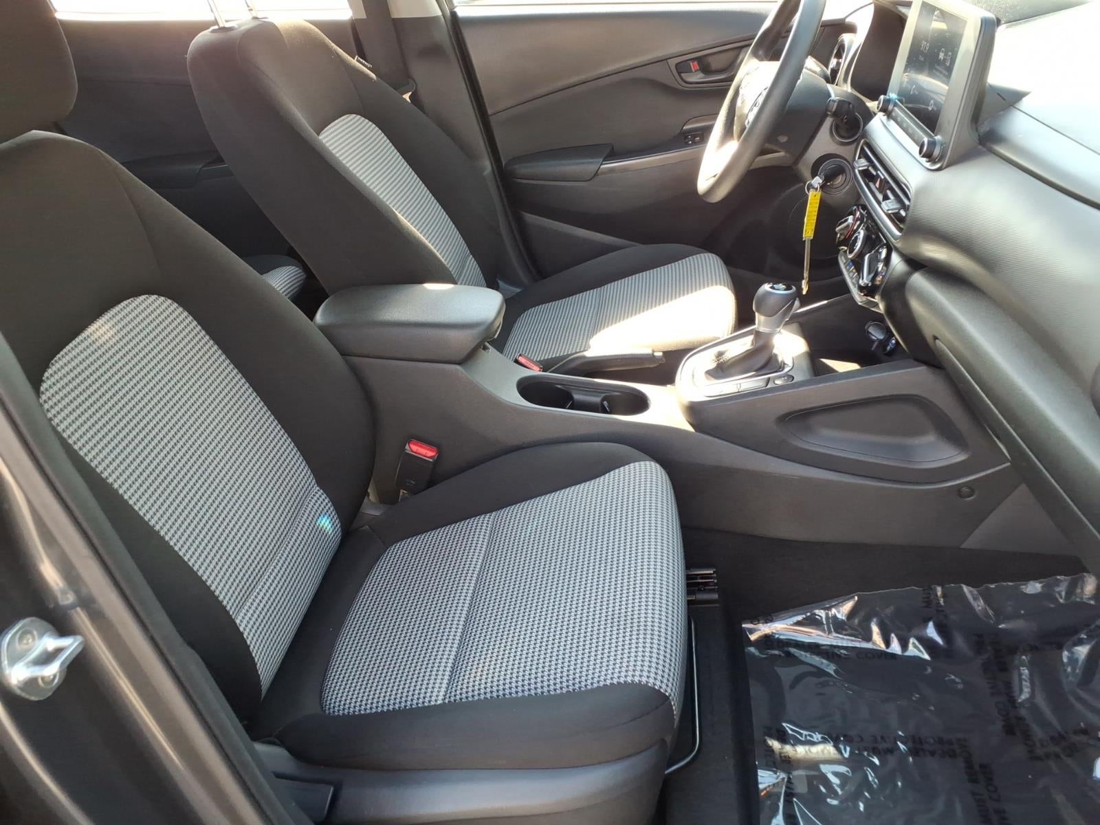 2022 Hyundai KONA SE