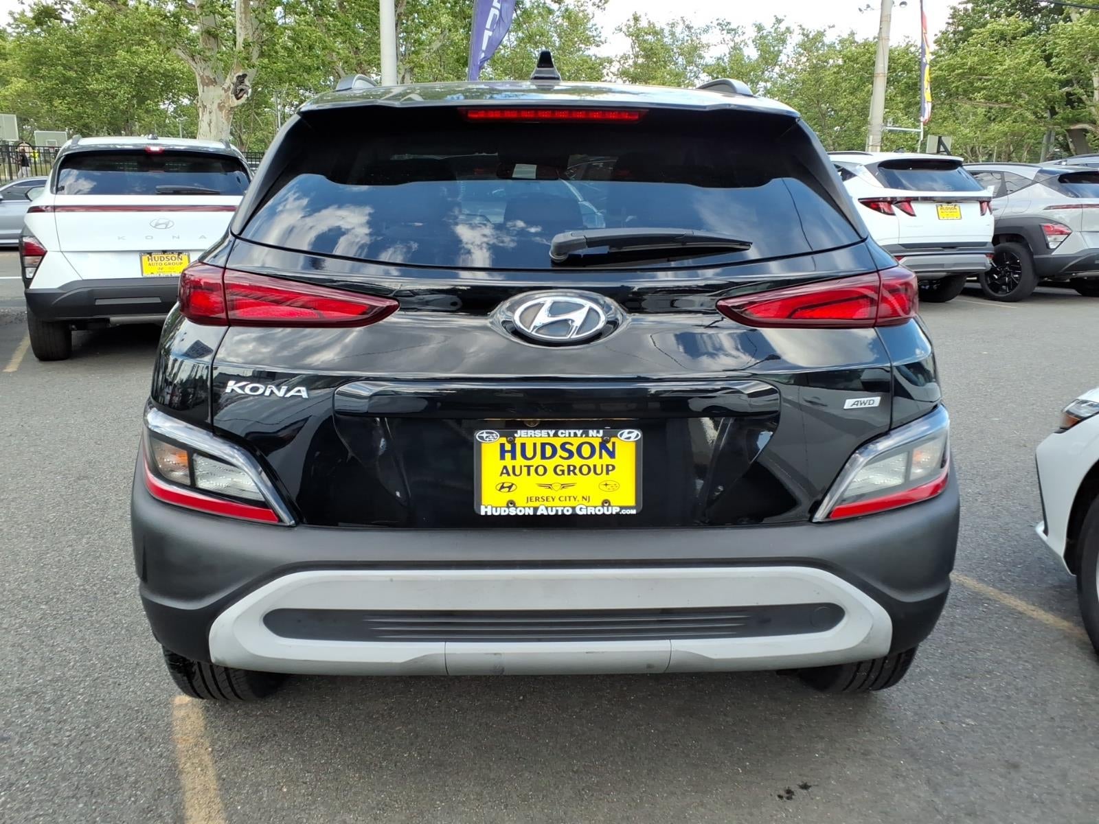 2022 Hyundai KONA SEL