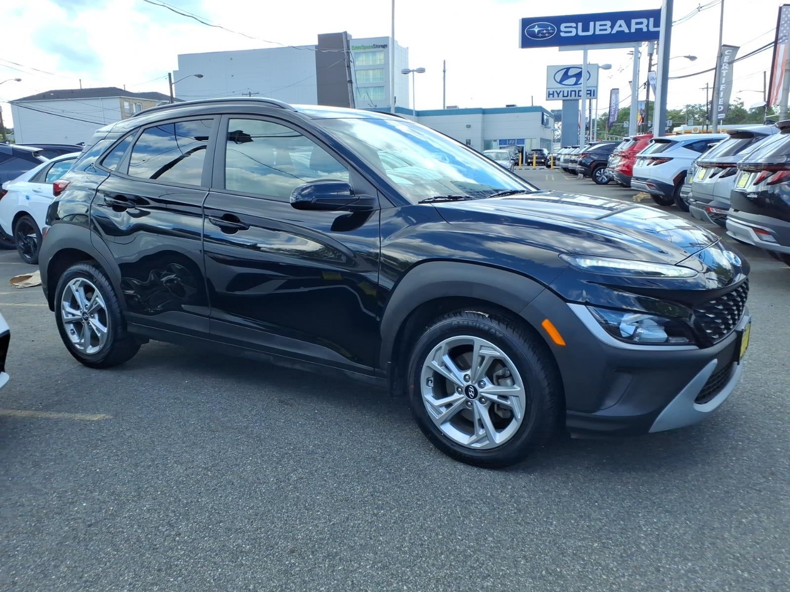 2022 Hyundai KONA SEL