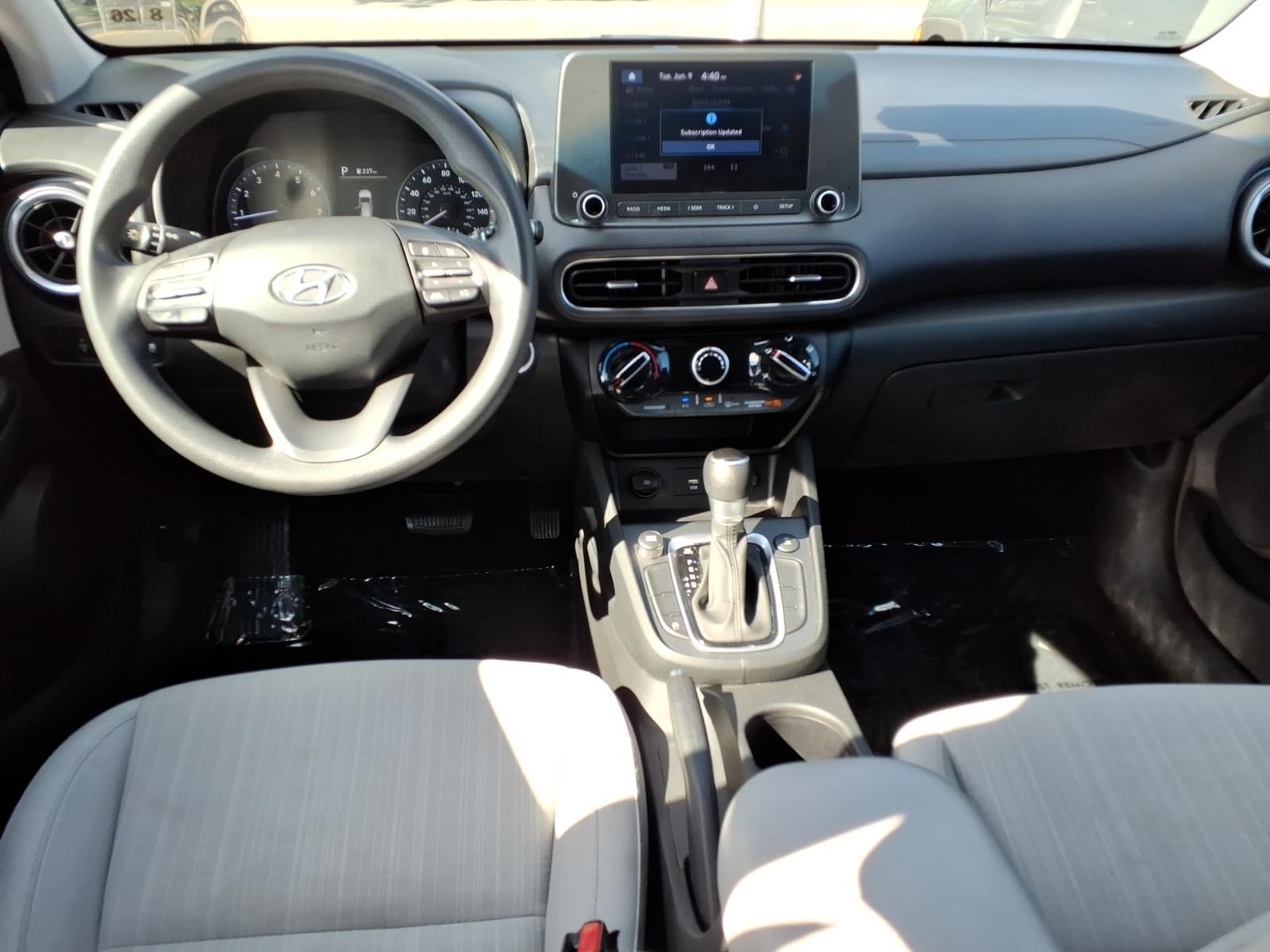 2022 Hyundai KONA SEL