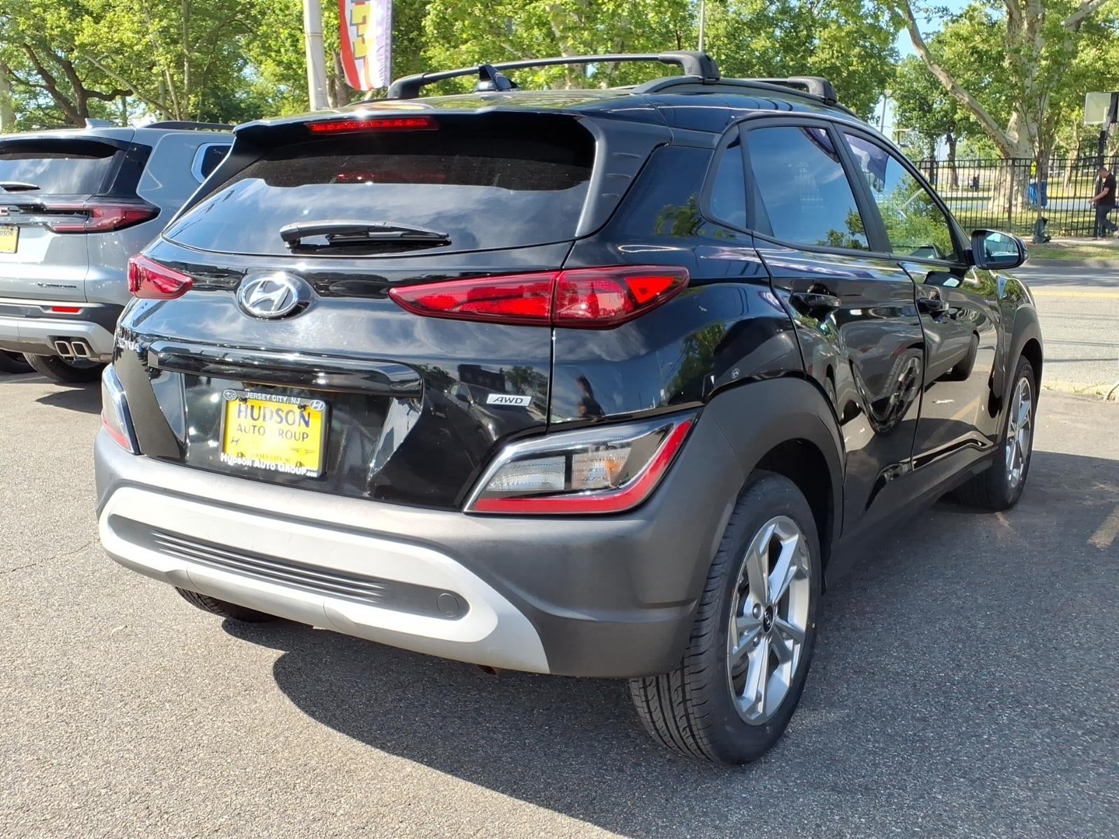 2022 Hyundai KONA SEL
