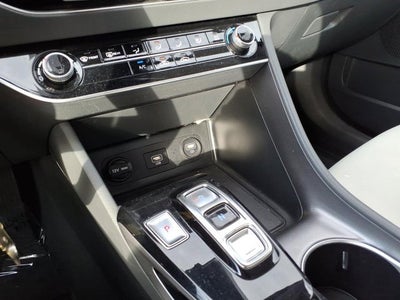 2023 Hyundai SONATA SE