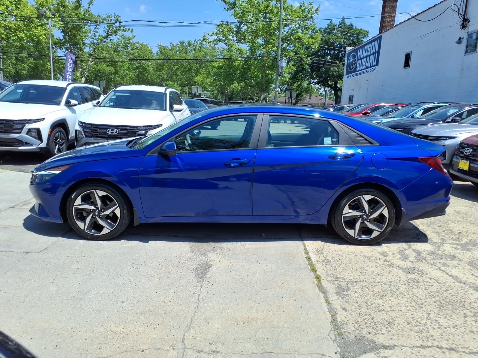 2023 Hyundai ELANTRA SEL