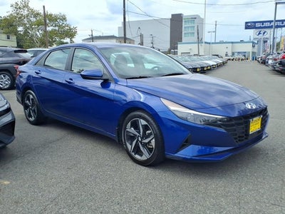 2023 Hyundai ELANTRA SEL