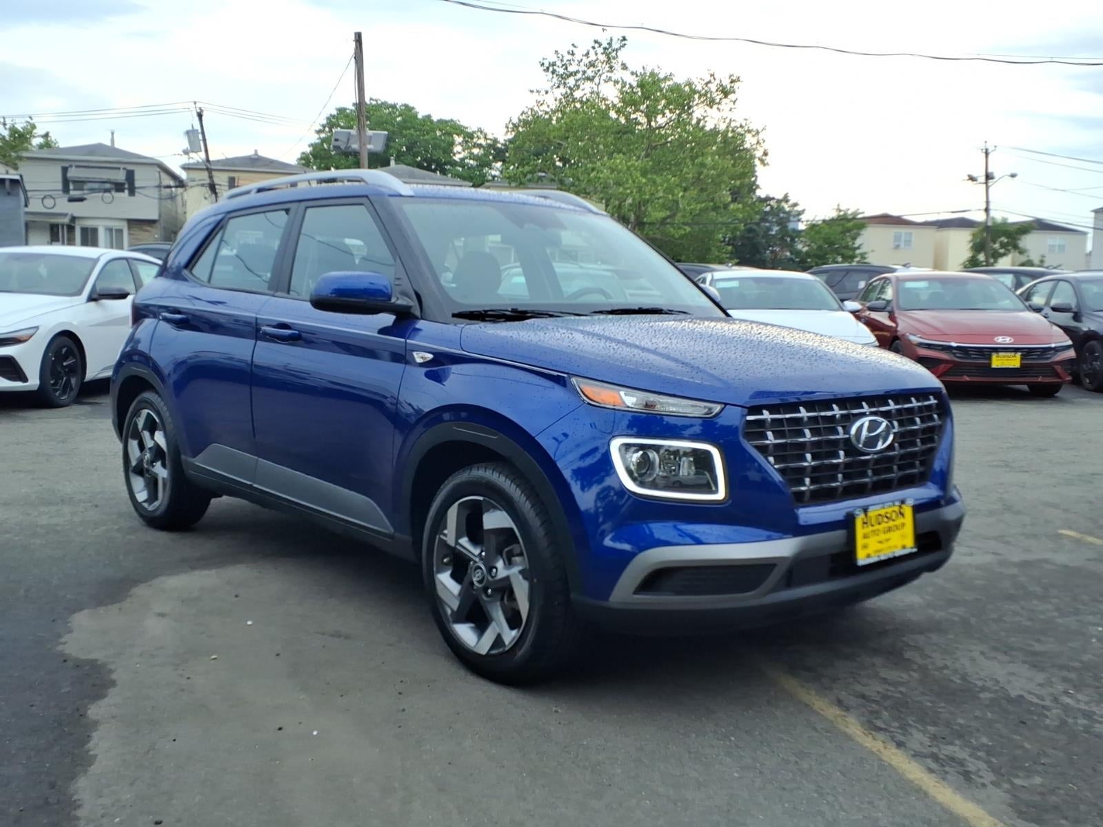 2024 Hyundai VENUE Limited
