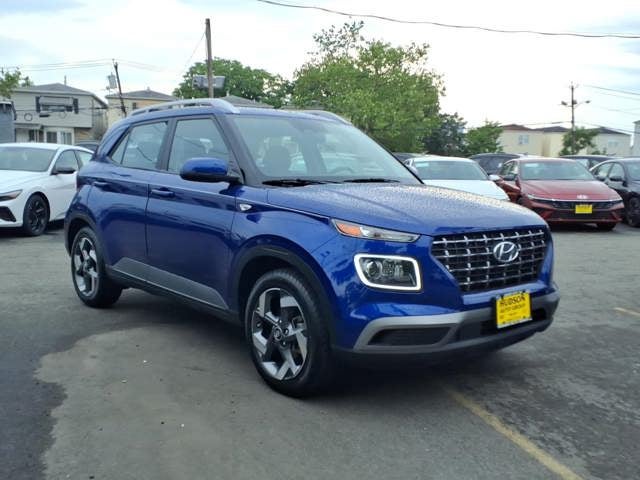 2024 Hyundai VENUE Limited