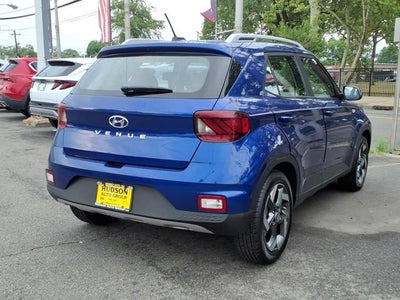 2024 Hyundai VENUE Limited